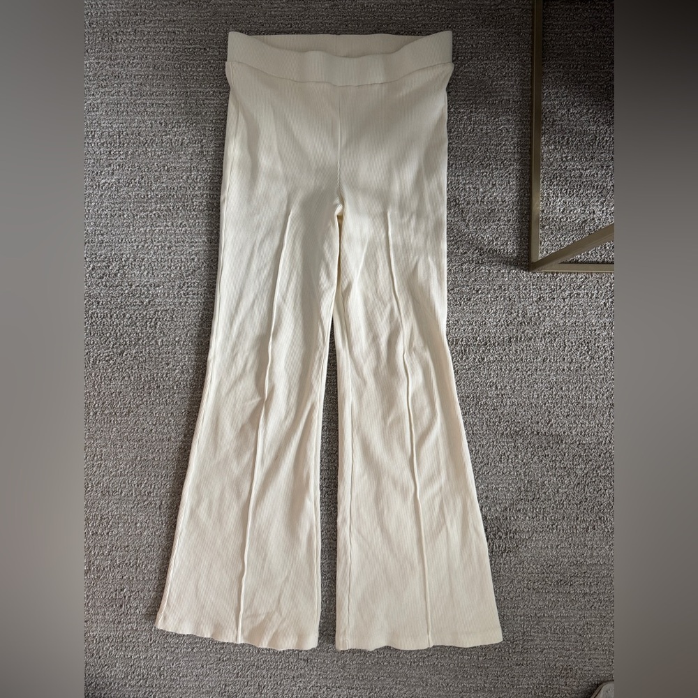 Donni Rib Kick Flare Pant Cream MEDIUM